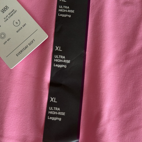 Every day soft ultra high rise leggings - Picture 4 of 5